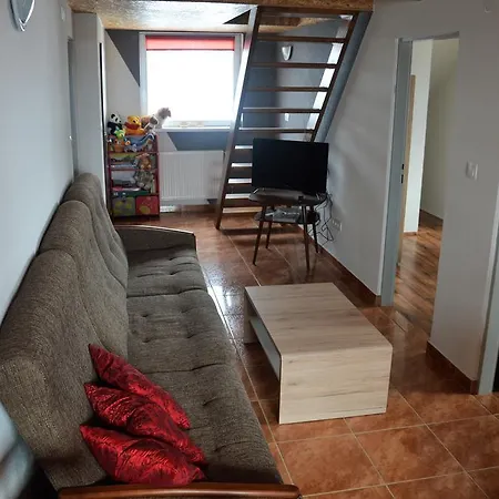 Chaty Antonia Semesterbostad Hriňová