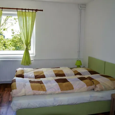 Chaty Antonia Semesterbostad Hriňová